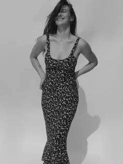 Women Réalisation Par The Allegra - Milky Way