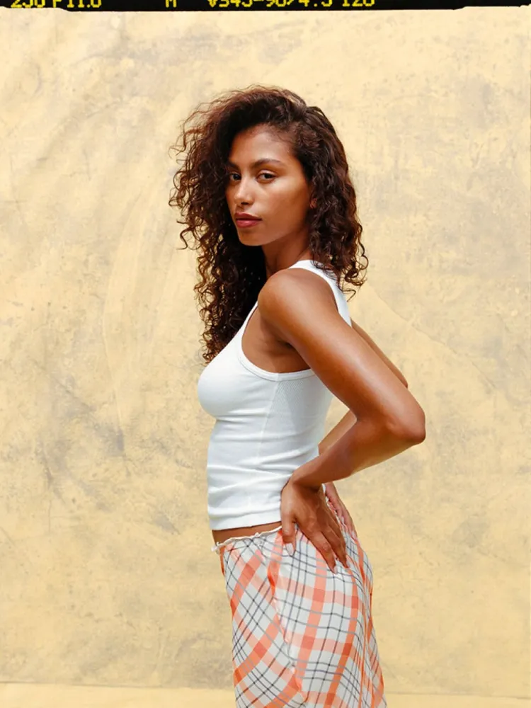 Women Réalisation Par The Bea - Summer Check