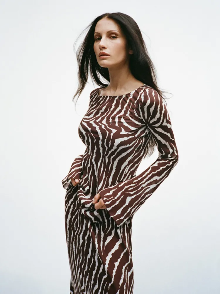 Women Réalisation Par The Gia - Animal