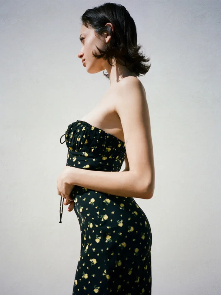 Women Réalisation Par The Iris - Florence