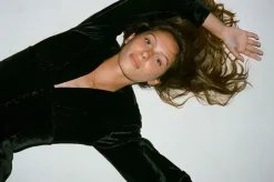 Women Réalisation Par The Leekley - Black Velvet