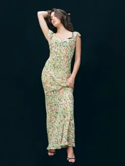 Women Réalisation Par The Lila - Meadow