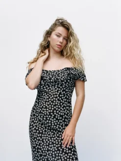 Women Réalisation Par The Minnie - Dance