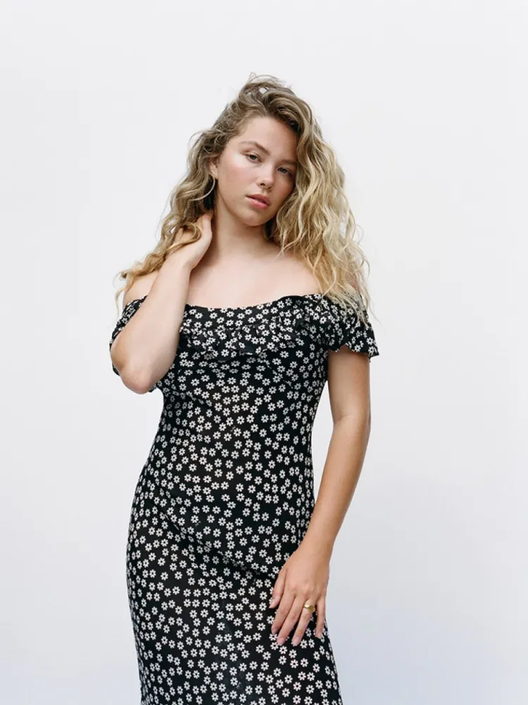 Women Réalisation Par The Minnie - Dance