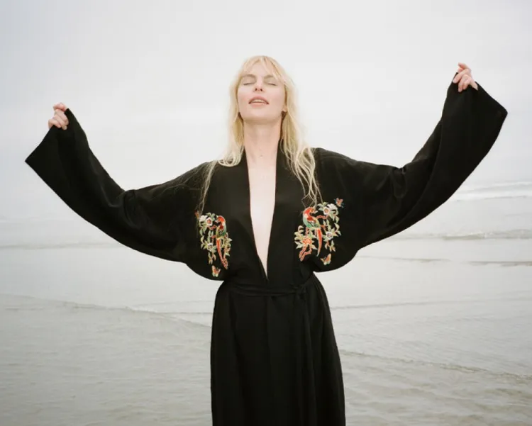 Women Réalisation Par The Serious Moonlight Robe - Noir